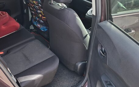 Toyota Ractis II, 2011 год, 930 000 рублей, 7 фотография
