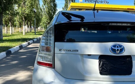 Toyota Prius, 2010 год, 1 100 000 рублей, 3 фотография