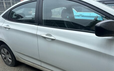 Hyundai Solaris II рестайлинг, 2014 год, 500 000 рублей, 7 фотография