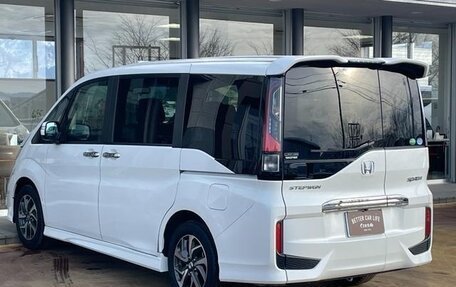Honda Stepwgn IV, 2017 год, 1 454 000 рублей, 3 фотография