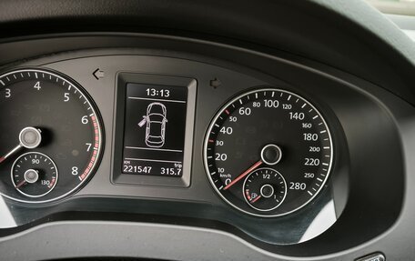 Volkswagen Jetta VI, 2013 год, 1 020 000 рублей, 2 фотография