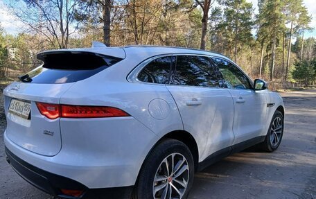 Jaguar F-Pace, 2017 год, 2 300 000 рублей, 4 фотография