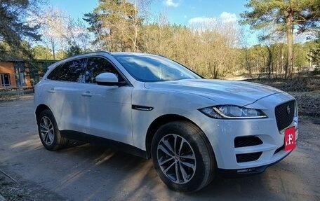 Jaguar F-Pace, 2017 год, 2 300 000 рублей, 2 фотография