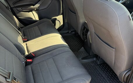 Ford Kuga III, 2014 год, 910 000 рублей, 17 фотография