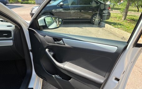 Volkswagen Jetta VI, 2012 год, 750 000 рублей, 15 фотография