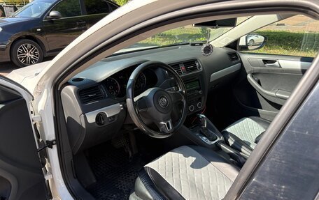 Volkswagen Jetta VI, 2012 год, 750 000 рублей, 20 фотография