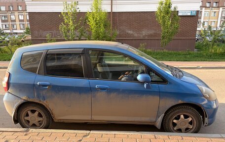 Honda Fit III, 2003 год, 300 000 рублей, 4 фотография
