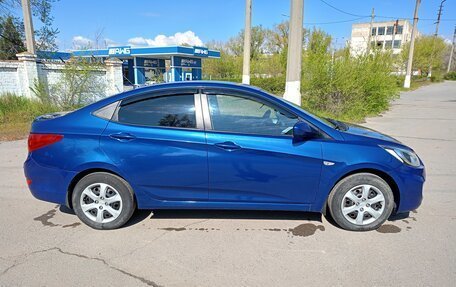 Hyundai Solaris II рестайлинг, 2011 год, 585 000 рублей, 6 фотография