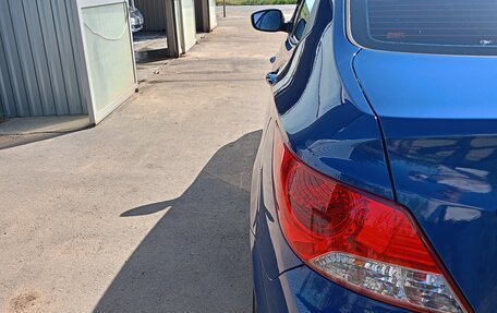 Hyundai Solaris II рестайлинг, 2011 год, 585 000 рублей, 9 фотография