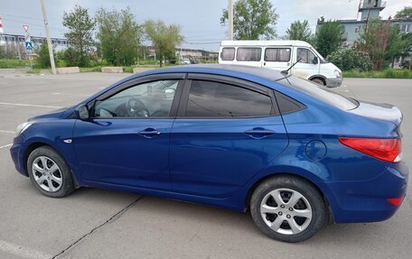 Hyundai Solaris II рестайлинг, 2011 год, 585 000 рублей, 17 фотография
