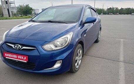Hyundai Solaris II рестайлинг, 2011 год, 585 000 рублей, 13 фотография