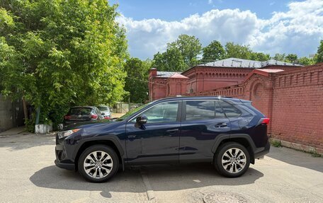 Toyota RAV4, 2021 год, 4 100 000 рублей, 2 фотография