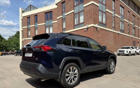 Toyota RAV4, 2021 год, 4 100 000 рублей, 5 фотография