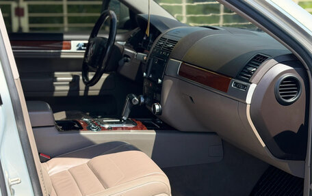 Volkswagen Touareg III, 2009 год, 1 219 000 рублей, 26 фотография