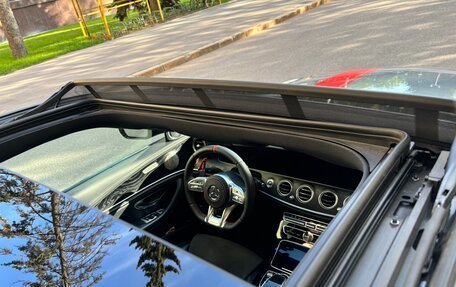 Mercedes-Benz E-Класс, 2016 год, 3 180 000 рублей, 5 фотография