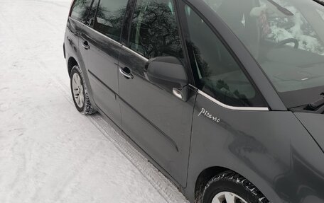 Citroen C4 Picasso II рестайлинг, 2012 год, 600 000 рублей, 2 фотография