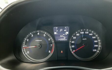 Hyundai Solaris II рестайлинг, 2016 год, 690 000 рублей, 17 фотография