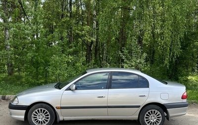 Toyota Avensis III рестайлинг, 2001 год, 430 000 рублей, 1 фотография
