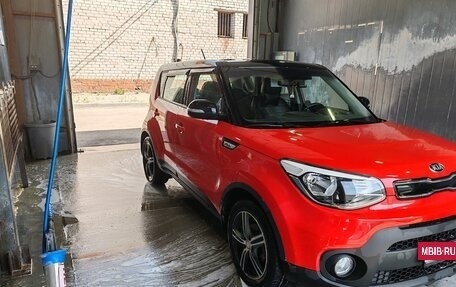 KIA Soul II рестайлинг, 2018 год, 1 700 000 рублей, 5 фотография