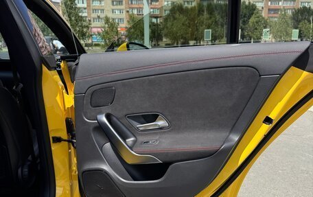 Mercedes-Benz CLA, 2019 год, 2 950 000 рублей, 20 фотография
