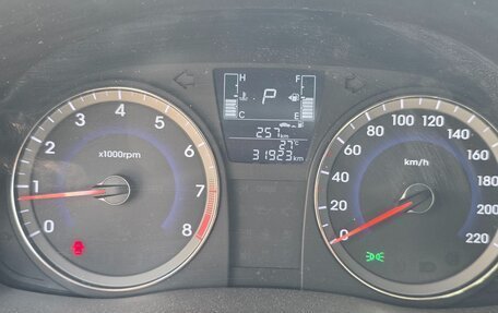 Hyundai Solaris II рестайлинг, 2016 год, 1 250 000 рублей, 11 фотография