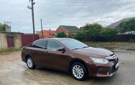 Toyota Camry, 2017 год, 1 950 000 рублей, 7 фотография