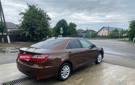 Toyota Camry, 2017 год, 1 950 000 рублей, 6 фотография