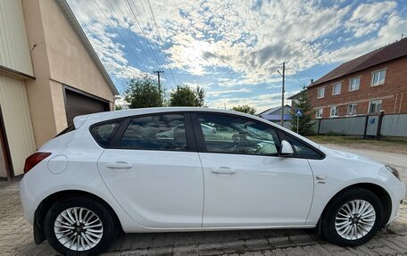 Opel Astra J, 2013 год, 1 200 000 рублей, 2 фотография
