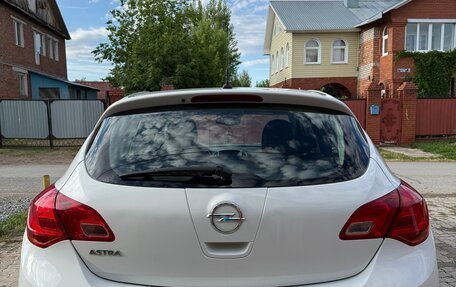 Opel Astra J, 2013 год, 1 200 000 рублей, 4 фотография