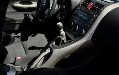 Toyota Auris II, 2009 год, 675 000 рублей, 9 фотография