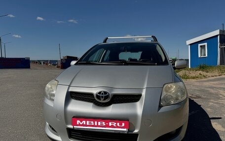 Toyota Auris II, 2009 год, 675 000 рублей, 3 фотография
