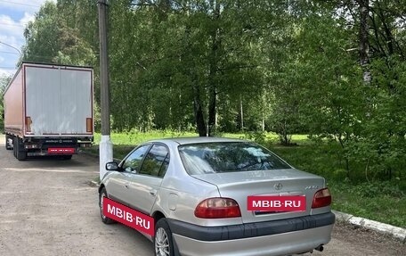 Toyota Avensis III рестайлинг, 2001 год, 430 000 рублей, 2 фотография