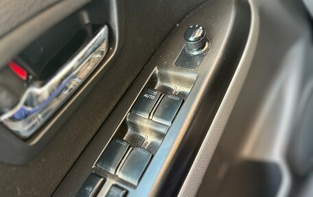 Suzuki SX4 II рестайлинг, 2012 год, 980 000 рублей, 24 фотография