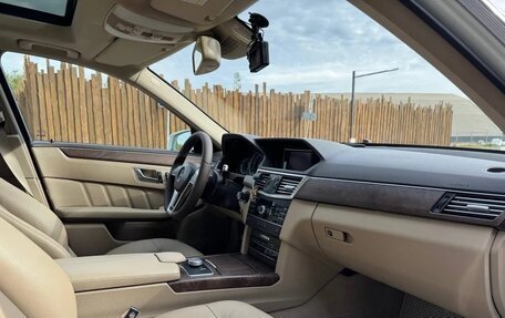 Mercedes-Benz E-Класс, 2012 год, 1 600 000 рублей, 9 фотография