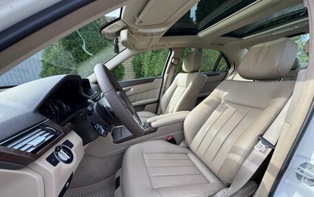 Mercedes-Benz E-Класс, 2012 год, 1 600 000 рублей, 10 фотография