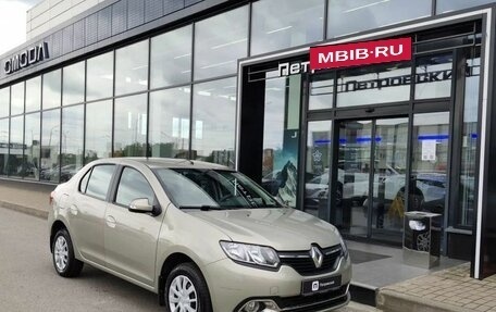 Renault Logan II, 2017 год, 930 000 рублей, 1 фотография