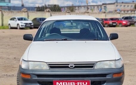 Toyota Corolla, 2000 год, 250 000 рублей, 1 фотография