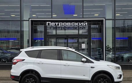 Ford Kuga III, 2018 год, 1 555 000 рублей, 5 фотография