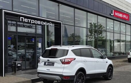 Ford Kuga III, 2018 год, 1 555 000 рублей, 8 фотография