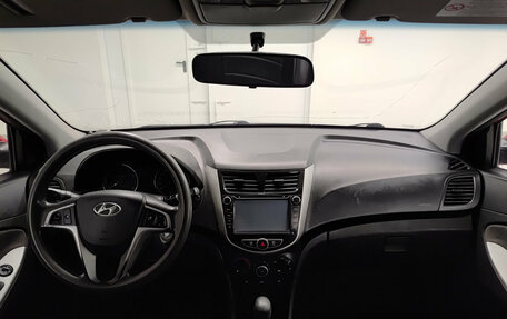 Hyundai Solaris II рестайлинг, 2012 год, 750 000 рублей, 18 фотография
