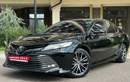 Toyota Camry, 2018 год, 2 220 000 рублей, 4 фотография