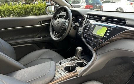 Toyota Camry, 2018 год, 2 220 000 рублей, 14 фотография