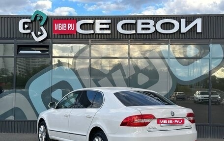 Skoda Superb III рестайлинг, 2013 год, 1 187 000 рублей, 3 фотография