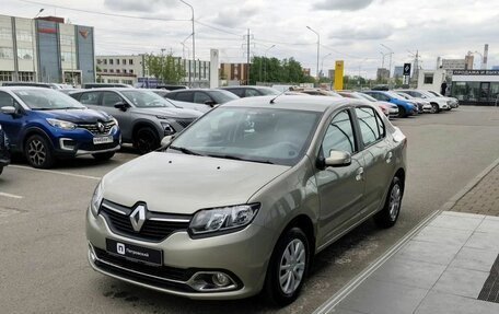 Renault Logan II, 2017 год, 930 000 рублей, 3 фотография