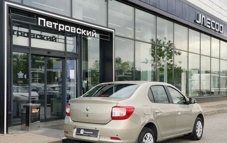 Renault Logan II, 2017 год, 930 000 рублей, 6 фотография