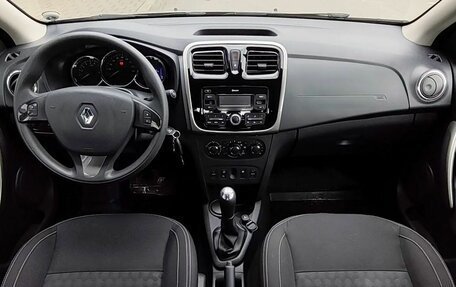 Renault Logan II, 2017 год, 930 000 рублей, 8 фотография