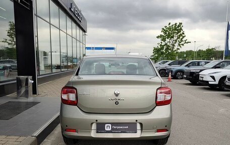 Renault Logan II, 2017 год, 930 000 рублей, 7 фотография