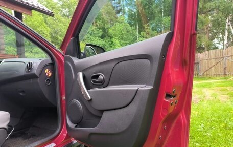 Renault Sandero II рестайлинг, 2017 год, 980 000 рублей, 6 фотография
