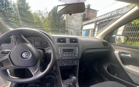 Volkswagen Polo VI (EU Market), 2018 год, 700 000 рублей, 8 фотография