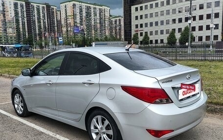 Hyundai Solaris II рестайлинг, 2015 год, 1 060 000 рублей, 6 фотография